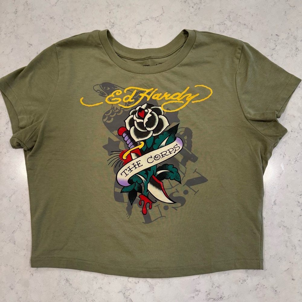 Ed Hardy The Corps Crop Top Olive Graphic Tee Rose Dagger Floral Design Size Lg